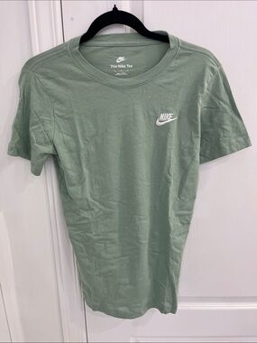 Nike Sage Green Short Sleeve Cotton Tee with White Swoosh